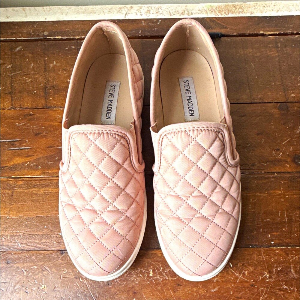Steve Madden Ecentricq Quilted Pink Slip-On Flats Women’s US 8.5 M